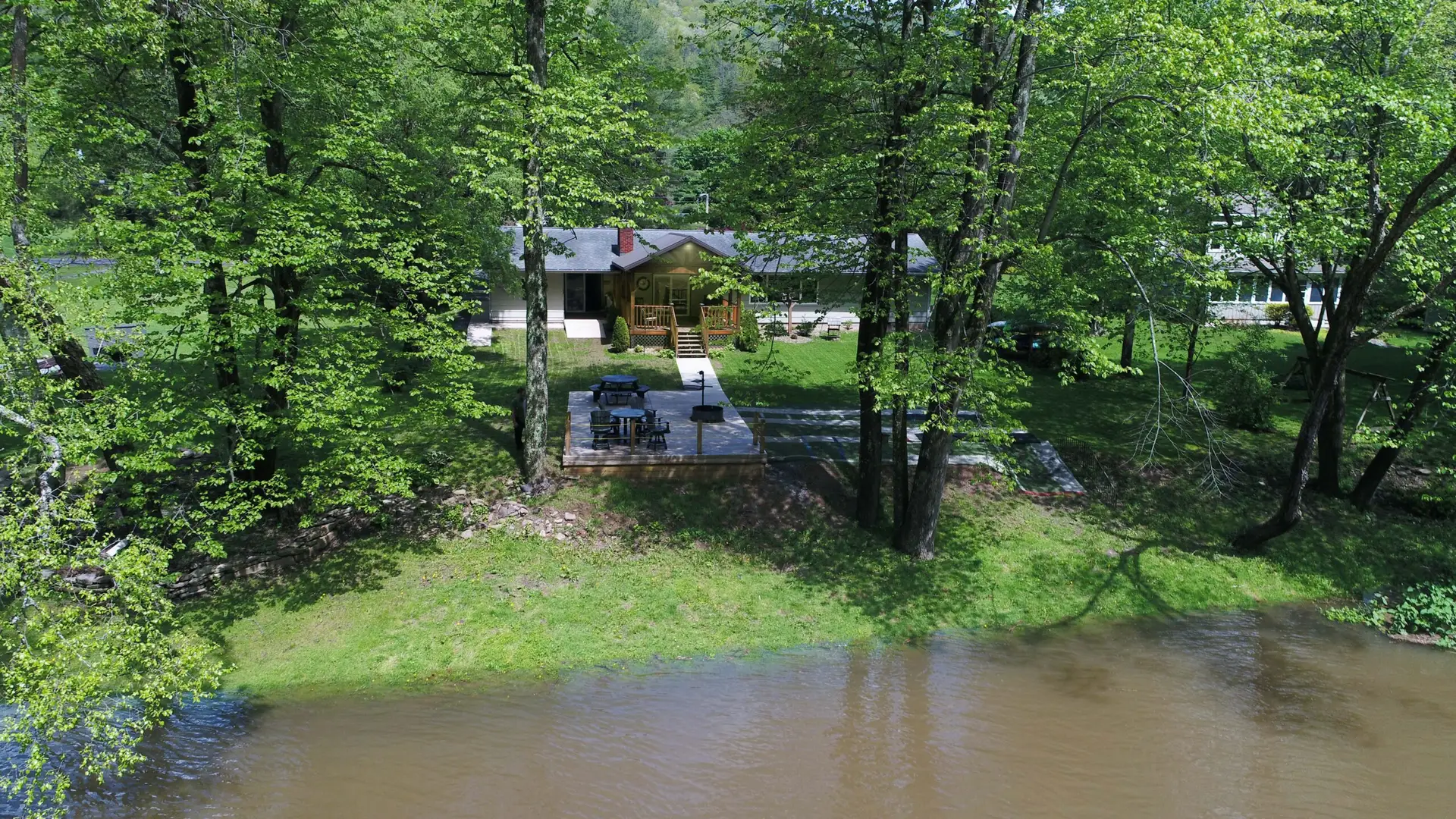 Happy Mountain Camp - 271 Ramsey Dr, Jersey Shore, PA, USA - Intel Auctions