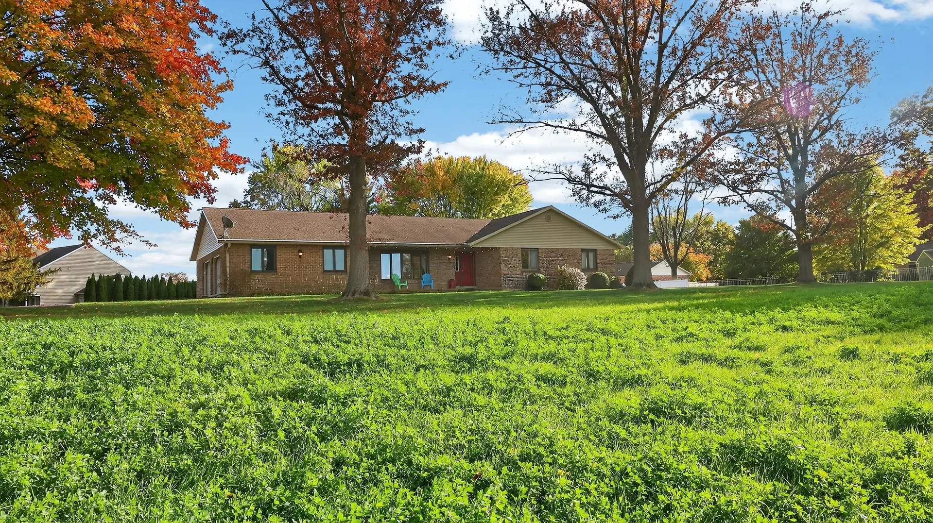 Ephrata Home With Views - 740 Lincoln Gardens Rd, Ephrata, PA, USA - Intel Auctions