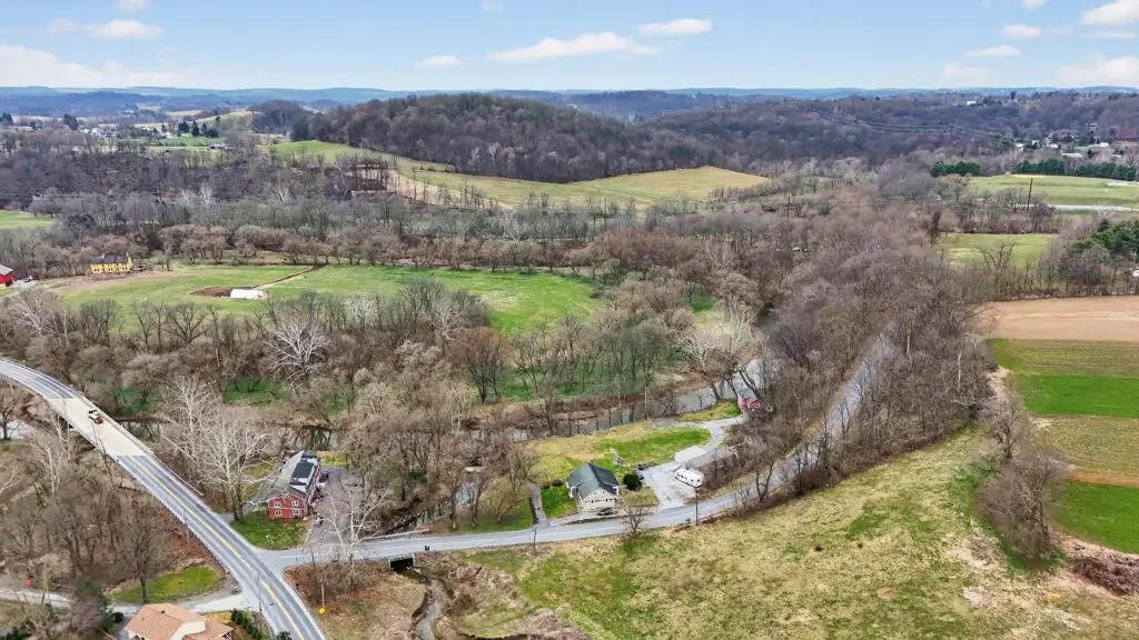 MULTIPLE DWELLING INVESTMENT - 218 Silver Mine Rd, Conestoga, PA, USA - Intel Auctions