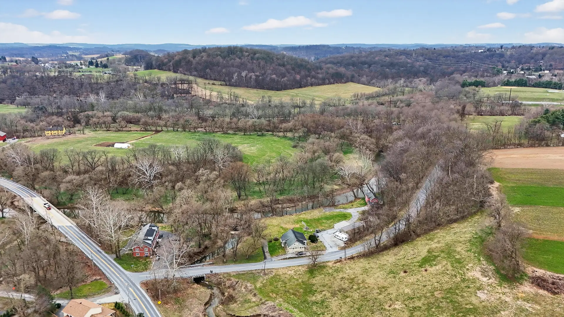 MULTIPLE DWELLING INVESTMENT - 218 Silver Mine Rd, Conestoga, PA, USA - Intel Auctions