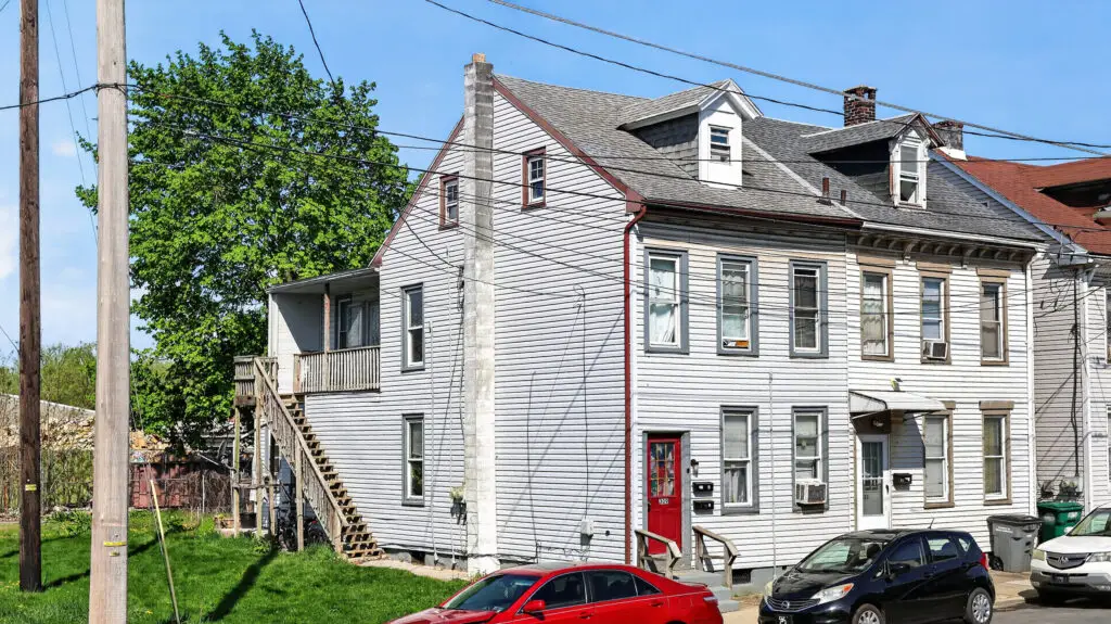 2 Unit in Lebanon - 309 North 12th Street, Lebanon, PA, USA - Intel Auctions