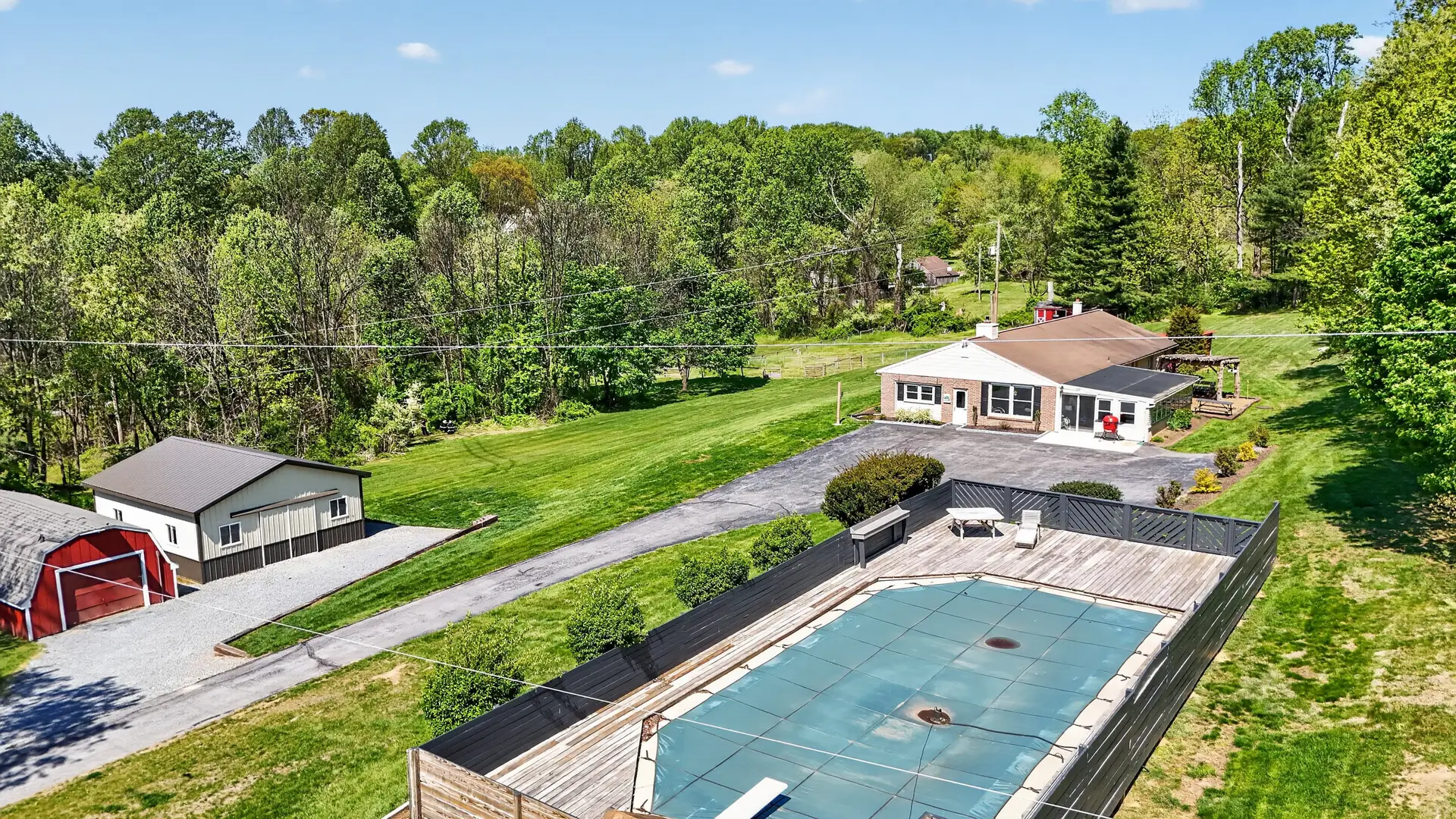 Honey Brook Hideaway - 358 Lammey Rd, Honey Brook, PA, USA - Intel Auctions