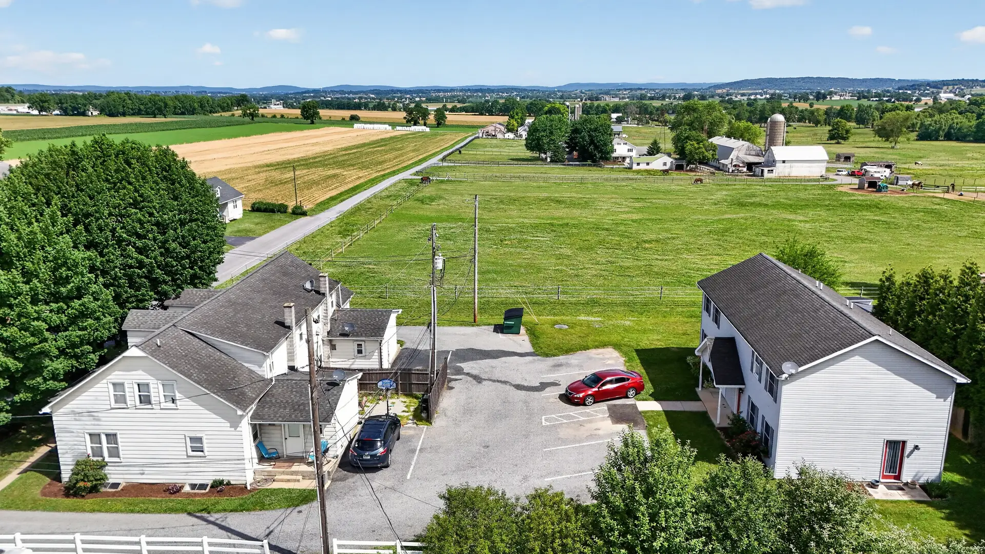 Elegant Leola Apartments - 15 Stoltzfus Lane, Leola, PA, USA - Intel Auctions