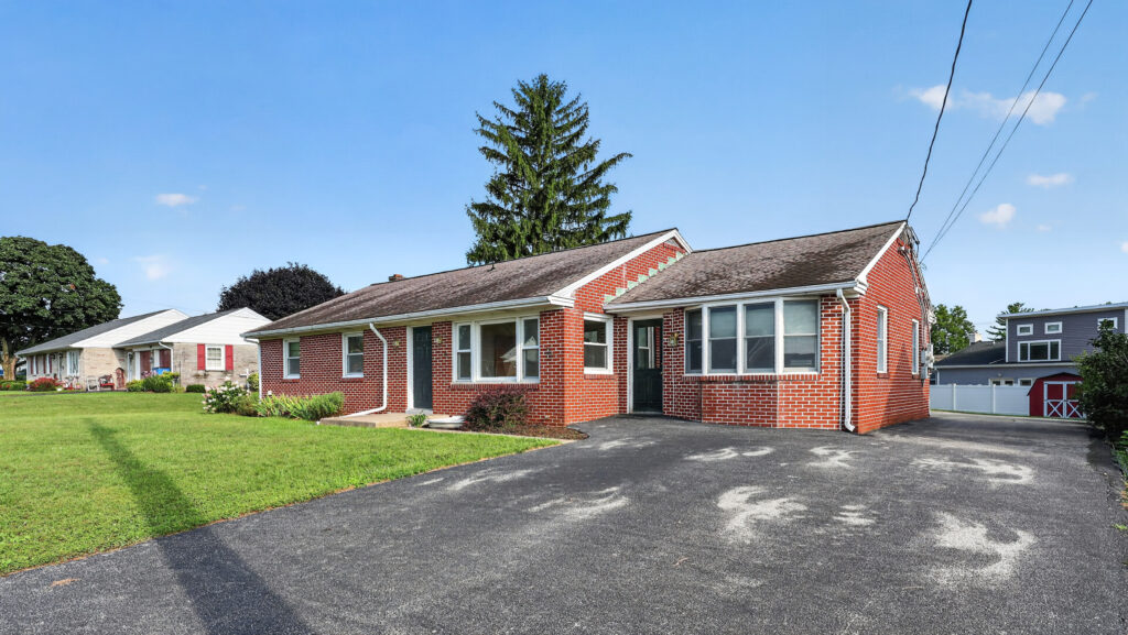 Your Chance to Advance - 3619 Rose Ave, Gordonville, PA, USA - Intel Auctions
