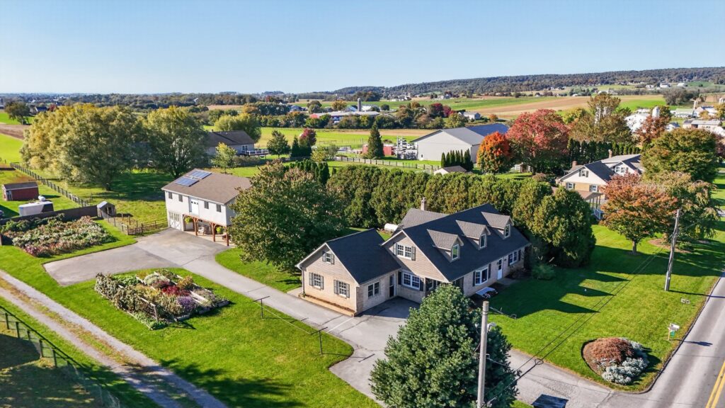 White Horse Modern Homestead - 112 Meetinghouse Rd, Gap, PA - Intel Auctions