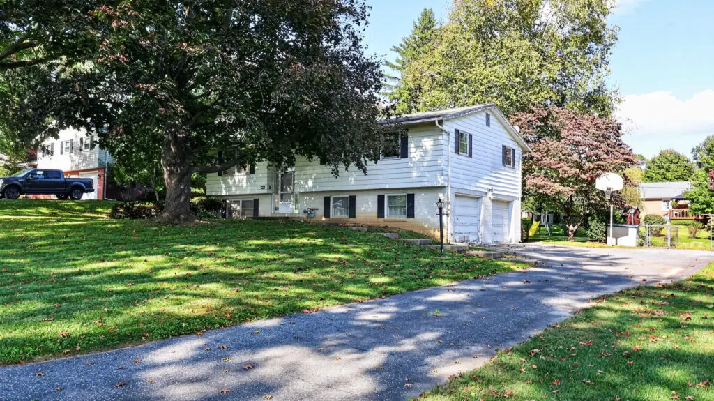 Invest – Improve – Grow - 53 Logging Rd, Leola, PA - Intel Auctions